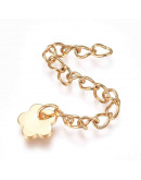 Extensión para cadena. Flor. Acero inoxidable. Color dorado. 56 milímetros. 2 unidades.