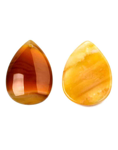 Agata. Gota. Dorado. De 40 a 44 milímetros. 2 mm perforación. 1 unidad.