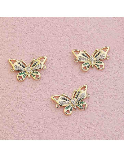 Mariposa. Aleación+Zirconia. Baño 18KGold. 25x16x2 milímetros. 1,5 mm perforación. 1 unidad.