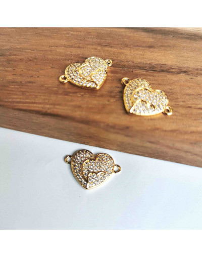 Corazón. Aleación+Zirconia. Baño 18KGold. 15x14x2 milímetros. 1,5 mm perforación. 1 unidad.