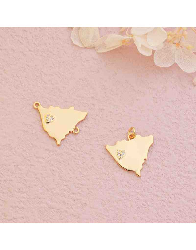 Mapa Nicaragua. Aleación+Zirconia. Baño 18k Gold. 22x20x2 mm. 4 mm arandela. 1 unidad.
