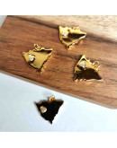 Mapa Nicaragua. Aleación+Zirconia. Baño 18k Gold. 22x20x2 mm. 4 mm arandela. 1 unidad. Mapa Nicaragua. Aleación+Zirconia. Baño 18k Gold. 22x20x2 mm. 4 mm arandela. 1 unidad.