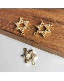 Estrella David. Aleación+Zirconia. Baño 18KGold. 16x16x2 milímetros. 1,5 mm perforación. 1 unidad. Estrella David. Aleación+Zirconia. Baño 18KGold. 16x16x2 milímetros. 1,5 mm perforación. 1 unidad.