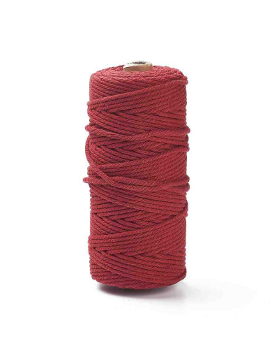 Hilo de algodón para macramé. 3 milímetros grosor. Color: CERISE. 100 metros. 1 cono.