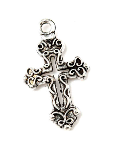 Cruz. Aleación de cobre. Color plateado. 26x15x2 mm. 2 mm perforación. 4 unidades.