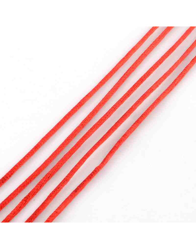 Cordón de nylon. Acabado satén. 2 milímetros grosor. Color: RED. 5 metros.