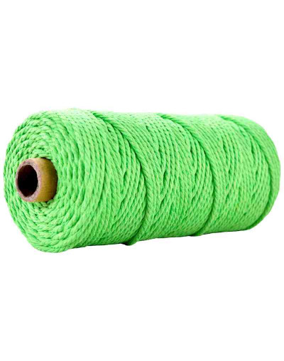 Hilo de algodón para macramé. 3 milímetros grosor. Color: LIGHT GREEN. 100 metros. 1 cono.