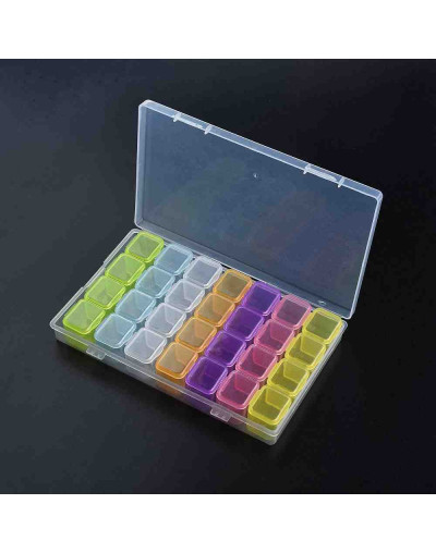 Organizador. 28 divisiones. 17,5x11x2,5 cm. Box: 2,4x2 cm. 1 unidad.