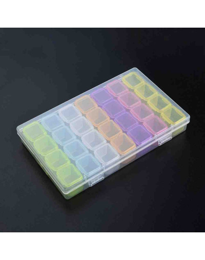 Organizador. 28 divisiones. 17,5x11x2,5 cm. Box: 2,4x2 cm. 1 unidad.