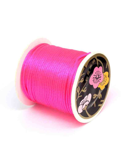 Cordón de nylon. Acabado Satén. 1 mm grosor. Color DEEP PINK. 80 metros cono.