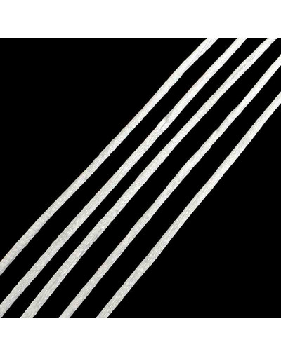 Cordón de nylon. Acabado satén. 2 milímetros grosor. Color: WHITE. 5 metros.