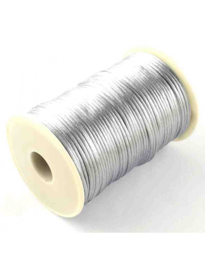 Cordón de nylon. Acabado satén. 2 milímetros grosor. Color: SILVER. 90 metros cono.