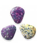 Jásper. Gota. Varios  colores. 50x40x7 mm. 2 mm perforación. 1 unidad. Jásper. Gota. Varios  colores. 50x40x7 mm. 2 mm perforación. 1 unidad.