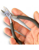 Pinza corte vertical. KAMAÑ. Acero inoxidable. 115 milímetros largo. 12 milímetros corte. 1 unidad. Pinza corte vertical. KAMAÑ. Acero inoxidable. 115 milímetros largo. 12 milímetros corte. 1 unidad.