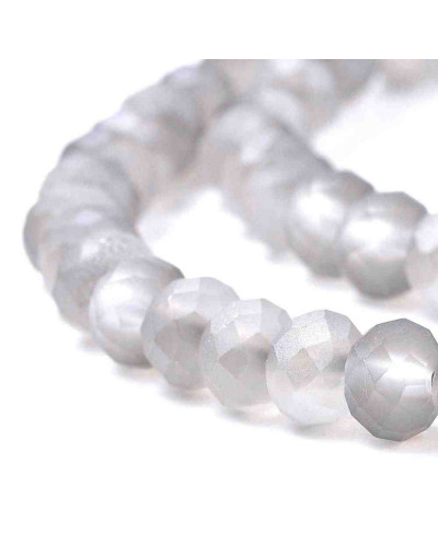 Rondelle faceteado. 4x3 milímetros. LIGHT GREY FROST. 1 mm perforación. 150 uds hilo (aprox).