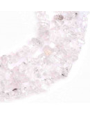 Chips 5-8 milímetros. Cuarzo Cristal. 0,8 mm perforación. 250 unidades hilo aproximado. 1 hilo.