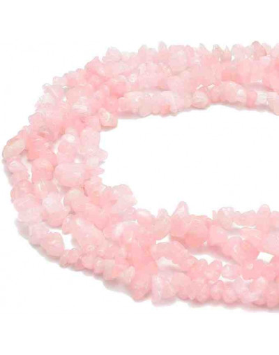 Chips 5-8 milímetros. Cuarzo Rosa. 0,8 mm perforación. 250 unidades hilo aproximado. 1 hilo.