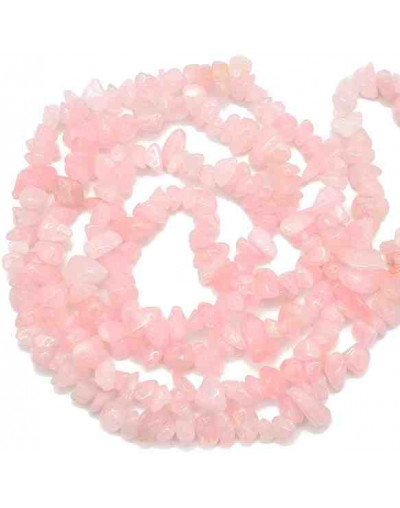 Chips 5-8 milímetros. Cuarzo Rosa. 0,8 mm perforación. 250 unidades hilo aproximado. 1 hilo.