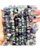 Chips 5-8 milímetros. Fluorita. 0,8 mm perforación. 250 unidades hilo aproximado. 1 hilo.