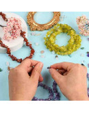 Chips 5-8 milímetros. Jade Mountain. 0,8 mm perforación. 250 unidades hilo aproximado. 1 hilo.