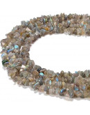 Chips 5-8 milímetros. Labradorita. 0,8 mm perforación. 250 unidades hilo aproximado. 1 hilo.