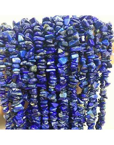 Chips 5-8 milímetros. Lapislazuli. 0,8 mm perforación. 250 unidades hilo aproximado. 1 hilo.