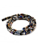 Sodalita. Cubo faceteado. 2x2x2 milímetros. 0,7 mm perforación. 160 uds hilo aprox. 1 hilo.