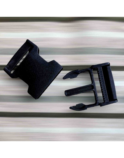 Hebilla TipTop. Plástico. 70x45x9 milímetros. 38x4 mm agujero. Incluye regulador. 1 set.