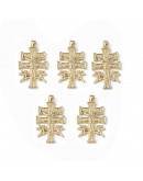 Cruz de Caravaca Aleación de cobre. Baño 18KGold. 33x21x3 mm. 3,5x3,5 mm cierre. 1 ud. Cruz de Caravaca Aleación de cobre. Baño 18KGold. 33x21x3 mm. 3,5x3,5 mm cierre. 1 ud.