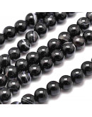 Agata Banded. Color negro. 06 mm diámetro. 1 mm perforación. 60 uds hilo (aproximado).