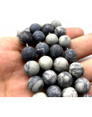 Piedra natural. Líneas negras. Frost. 08 mm diámetro. 1 mm perforación. 45 uds hilo aprox. 1 hilo.