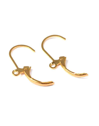 Aretes de gota. Aleación de cobre. Color dorado. 15x10 milímetros. 1 mm perforación. 10 unidades.