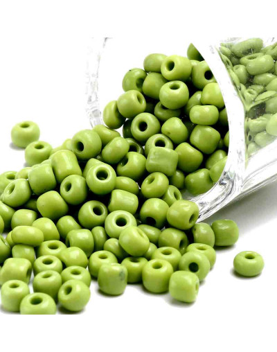 Chaquira. 4 mm. Color Sólido. GREEN YELLOW. 1,50 mm perforación. 1 libra. 4500 uds aprox.