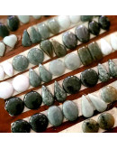 Jade Guatemala. De 10 a 15 milímetros. Sin perforación. 1 par.