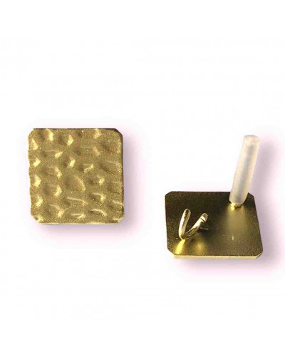 Pin aretes. Aleación de cobre. Color dorado mate. 18x18 mm. 4 mm perforación. Cierre silicón. 2 uds.