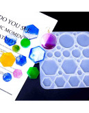 Molde de silicona. Para resina. Monedas y hexágonos. 157x153 milímetros. Sin perforación. 1 unidad. Molde de silicona. Para resina. Monedas y hexágonos. 157x153 milímetros. Sin perforación. 1 unidad.