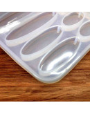 Molde de silicona. Para resina. Formas aretes. 4 formas. 75x70 mm.  2 mm perforación. 1 unidad. Molde de silicona. Para resina. Formas aretes. 4 formas. 75x70 mm.  2 mm perforación. 1 unidad.