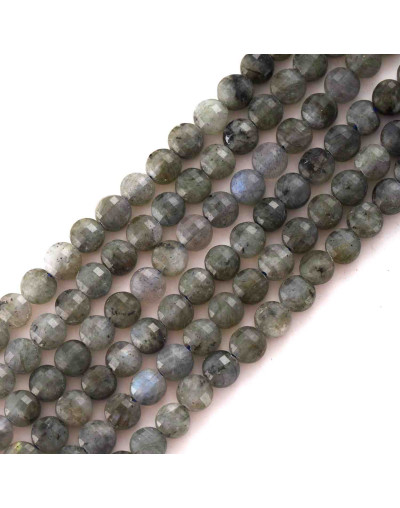 Labradorita. Moneda faceteada. 6x4 milímetros. 1 mm perforación. 55 uds hilo aprox. 1 hilo.