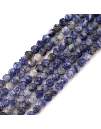 Sodalita. Moneda faceteada. 6x4 milímetros. 1 mm perforación. 55 uds hilo aprox. 1 hilo.