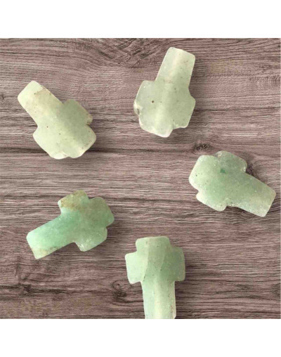 Aventurina Verde. Cruz (1). 8x12x4 milímetros. 1 mm perforación. 1 unidad.