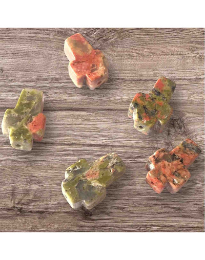 Unakite. Cruz (1). 8x12x4 milímetros. 1 mm perforación. 1 unidad.