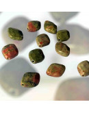 Unakite. Rombo Faceteado. 10x12x5 milímetros. 1 mm perforación. 1 unidad.