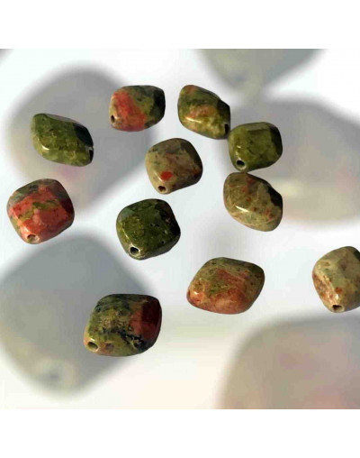 Unakite. Rombo Faceteado. 10x12x5 milímetros. 1 mm perforación. 1 unidad.