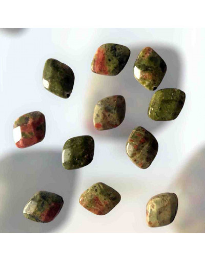 Unakite. Rombo Faceteado. 10x12x5 milímetros. 1 mm perforación. 1 unidad.
