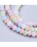 Rondelle faceteado. 3x2,5 mm. Varios colores pastel. 0,5 mm perforación. 180 uds hilo (aproximado).