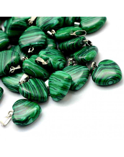 Malaquita Sintética. Corazón. Aleación de cobre. Color plateado. 18x17x6 mm. 2x7 mm cierre. 1 ud.