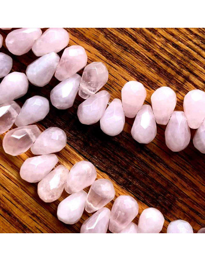 Cuarzo Rosa. Gota Faceteada. Perforación horizontal. 8x12 milímetros. 1 mm perforación. 1 ud.