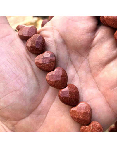 Aventurina Café. Corazón (3). Faceteado. 15x8 milímetros. 1 mm perforación. 1 unidad.