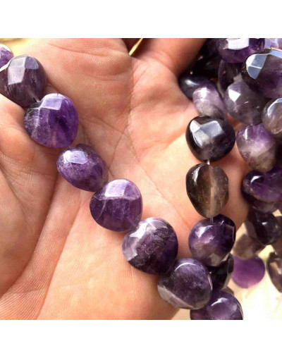 Amatista. Corazón (3). Faceteado. 15x8 milímetros. 1 mm perforación. 1 unidad.