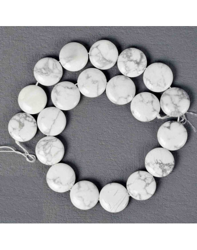 Howlite. Moneda. 16x6 milímetros. 1 mm perforación. 1 unidad.